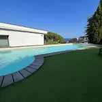 Rdc De Avec Piscine